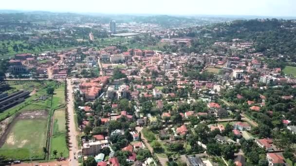 Kampala Başkent Uganda Afrika Nın Geniş Kentsel Alanının Havadan Görüntüsü — Stok video