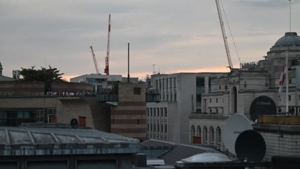 People Coq Aegent Londres Reino Unido — Vídeo de stock