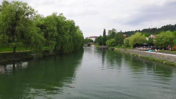 Drone Flying Ljubljanica River Trees Both Sides Small Waves Water — 图库视频影像