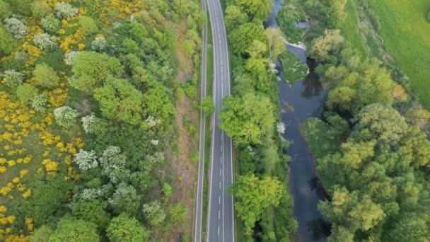 Tilting Drone Shot Road Green Hills Hesse Germany — стоковое видео