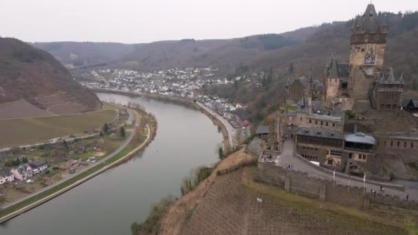 Drone Flight Passes Cochem Castle River Moselle Wide View City — Stockvideo