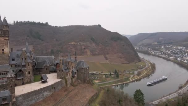 Drone Flight Medieval Castle Cochem Bend River Moselle Inland Ship — Stockvideo