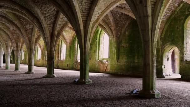 Footage Ruined Cistercian Monastery Fountains Abby North Yorkshire — Video Stock
