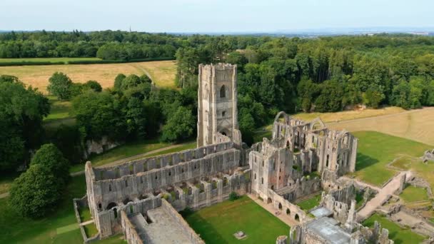 Drone Aerial Footage Historical 13Th Century Fountains Abby Ruins North — Stock video