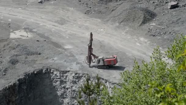 Heavy Machinery Making Drillings Bottom Limestone Quarry Sunny Day — Stockvideo