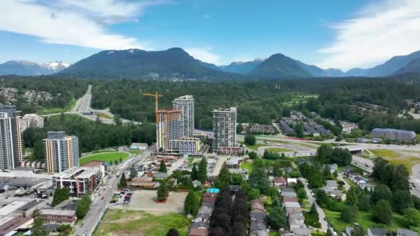 Apartment Buildings Beautiful Nature Scenery Background Lynnmour North Vancouver Canada — Stockvideo