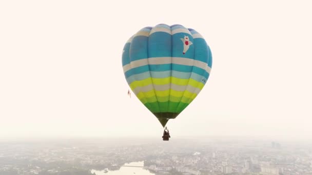 Luchtballonnen Vliegen Keizerlijke Stad Hue Vietnam — Stockvideo