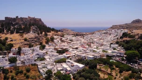 Greek Whitewashed Village Lindos Island Rhodes Greece Aerial Tilt — Vídeos de Stock