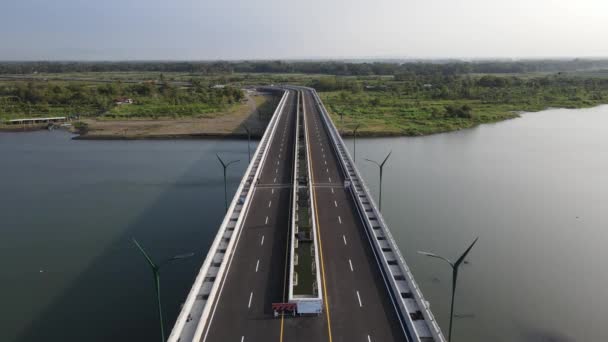 Αεροφωτογραφία Νέα Γέφυρα Του Kretek Γέφυρα Που Έχει Την Εικόνα — Αρχείο Βίντεο