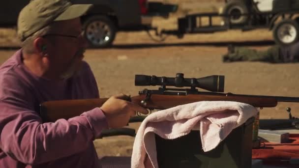 Target Practice Deer Season Serious Attention Given Sighting Rifle Details — Vídeo de Stock