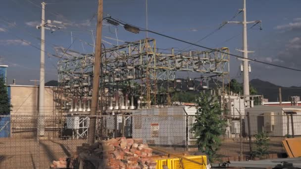 Subestación Eléctrica Entorno Industrial Urbano — Vídeos de Stock