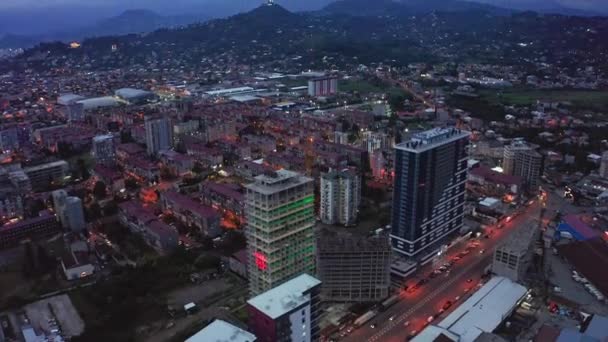 Evening Cityscape Cloudy Mountain Range – stockvideo