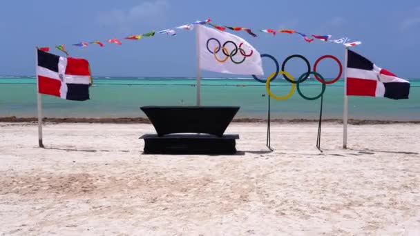 Доминиканская Республика Олимпийские Международные Флаги Волна Карибских Торговых Ветров Олимпийский — стоковое видео