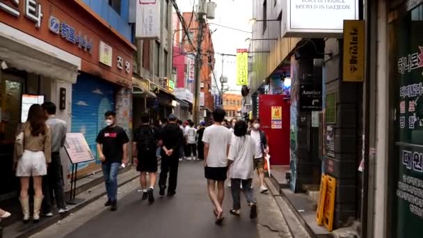 Pov Slow Motion Shot Crowd Korean People Walking Old Street — 비디오