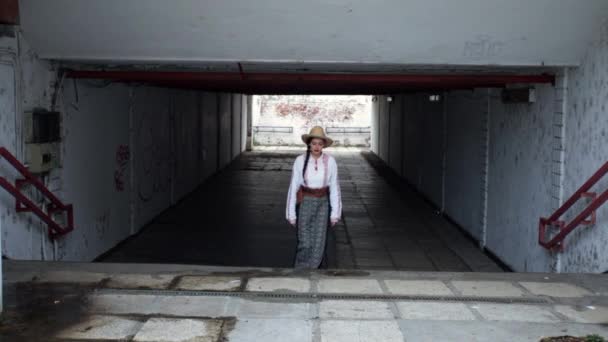 Romanian Girl Looks Coal Funicular Resita Romania — Video