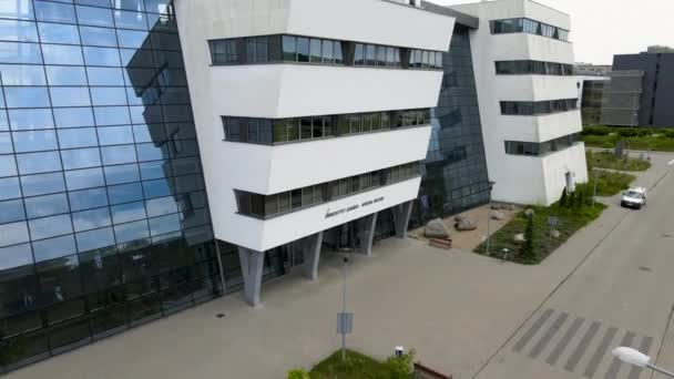 University Gdansk Biology Faculty Aerial Reveal — Stock Video