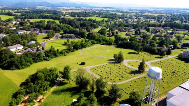 Aerial View Beautiful Luray Town Its Residential Houses Natural Beauty — Stock video