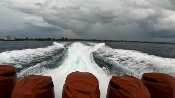 Stern Wave Surface Seawater Speedboat Slowmo — Vídeo de Stock