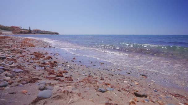 Empty Beach Waves Sandy Rocky Beach — Vídeos de Stock