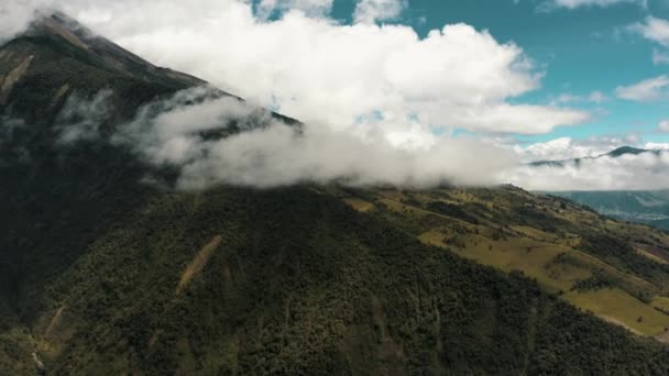 Rainforest Lush Valley Tungurahua Volcano Covered Cloudscape Ecuador Aerial Drone — 图库视频影像