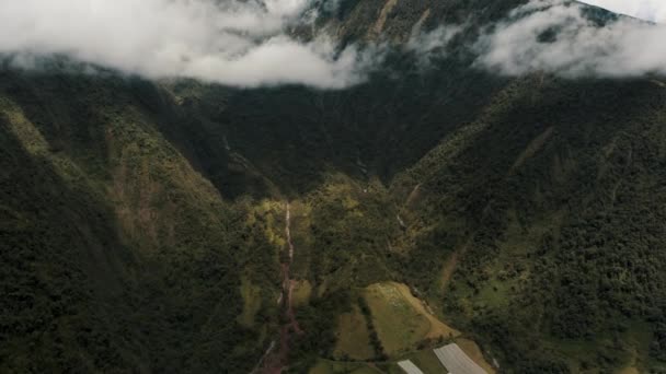 Clouds Shadowing Forest Mountains Tungurahua Volcano Cordillera Oriental Ecuador Aerial — Wideo stockowe