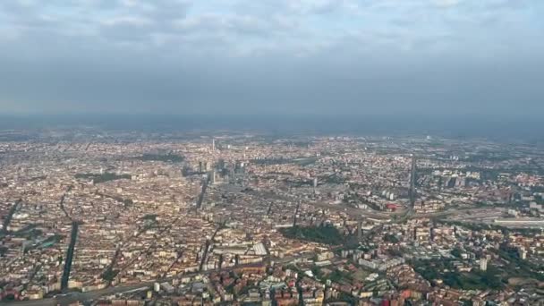 Вигляд Боку Літака Реактивної Кабіни Мілану Італія Під Час Відльоту — стокове відео