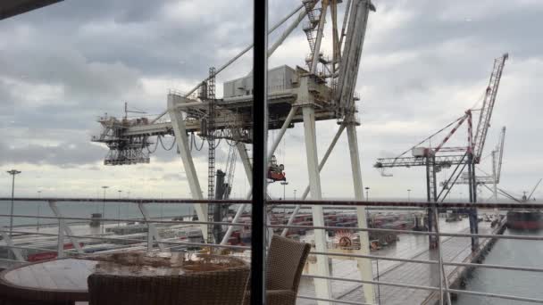 Harbor Cranes Wet Tables Chairs Back Deck Luxury Cruise Ship — Stockvideo