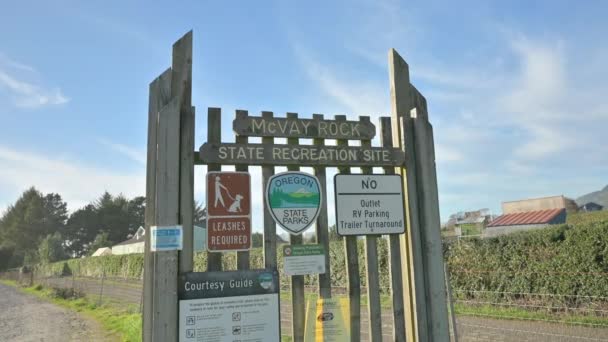 Mcvay Rock State Recreation Site Sign Brookings Oregon — Stock Video