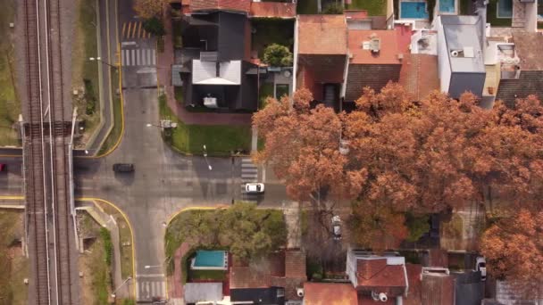 Aerial Top Cars Driving Parana Avenue Fancy Neighborhood Buenos Aires — ストック動画