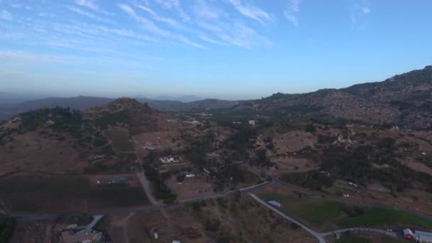 Valley Escondido Houses Farms Vineyards Cinematic Aerial Drone Shot Horizontal — Vídeo de stock