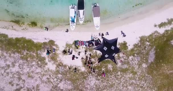 Top View Kitesurf Camp People Enjoy Beach Day Boats Moored — Video Stock