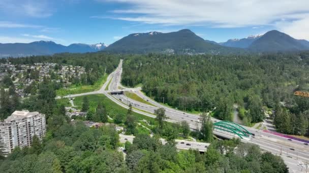 Cars Driving Trans Canada Highway Mountain Views Background Lynnmour Canada — Wideo stockowe