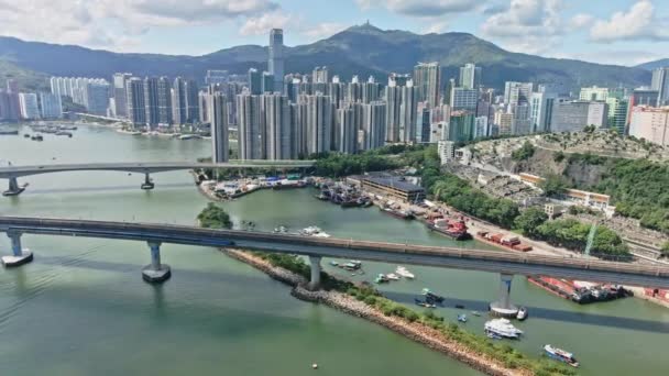 Mtr Airport Express Crossing Bridge Tsuen Wan Hong Kong Aerial — Vídeo de stock