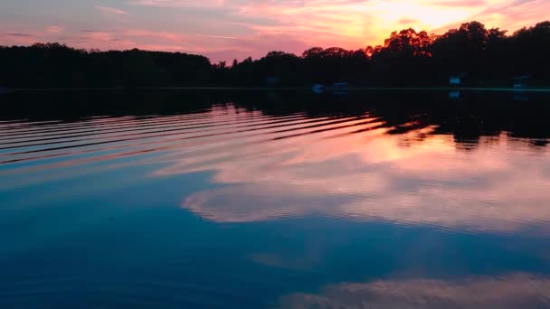 Calm Water Ripples Beautiful Lake Sunset — Vídeo de Stock