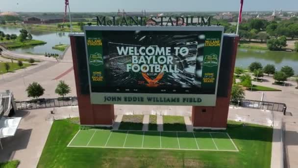 Aerial Pullback Reveal Mclane Stadium Home Baylor Bears University Football — Stockvideo