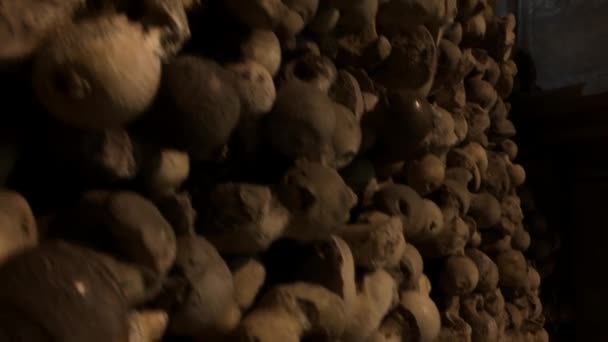 Ancient Human Skulls Bones Ossuary Crypt Leonards Church Hythe Kent — Stockvideo
