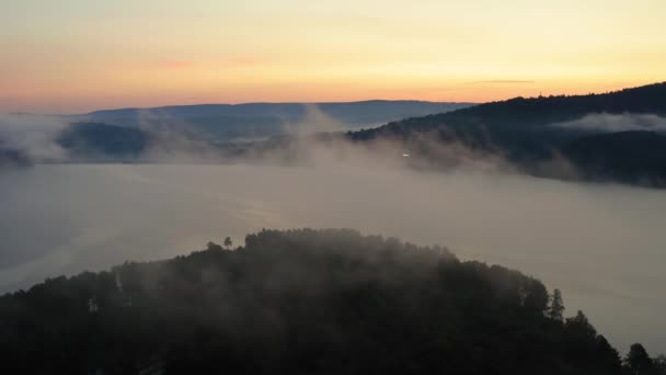Туман Озере Солина — стоковое видео