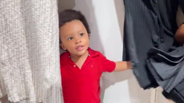Adorable Lovely Two Year Old Child Plating Hide Seek Mum — Stock videók