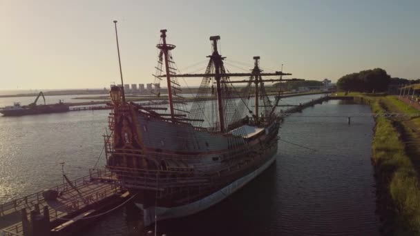 Old Pirate Boat Docked Harbor — Stock videók