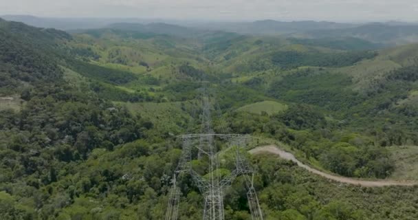 Scene Lush Vegetation High Voltage Towers Brazil Aerial Flying Forward — 图库视频影像
