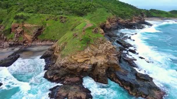 Aerial Drone Fly Felett Mazunte Ocean Cliff Turtle Conservation Center — Stock videók