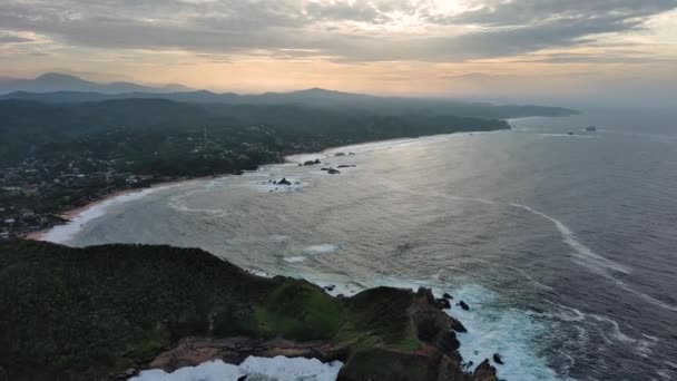 Aerial Drone Top Notch Fly Pacific Ocean Mazunte Mexico Oaxaca — Stock videók