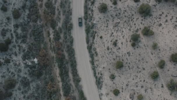 Drone Shot Truck Driving Desert Drone Shot Truck Driving Dirt — Stock Video