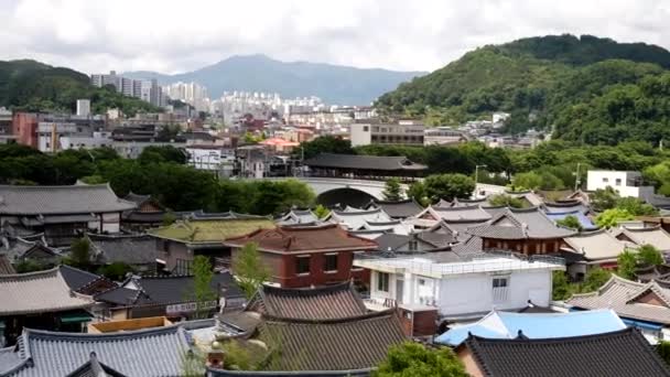 Aerial Panoramic Shot Traditional Hanok Village Scenic Landscape Downtown Jeonju — ストック動画