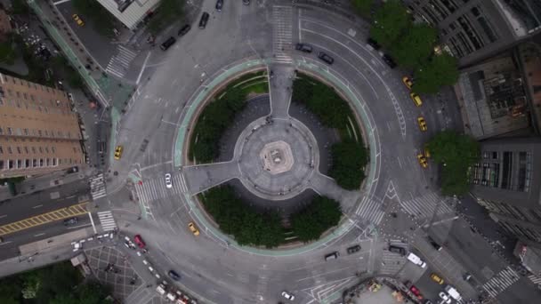 Aerial View Traffic Driving Columbus Circle Nyc Usa Rotating Top — Wideo stockowe