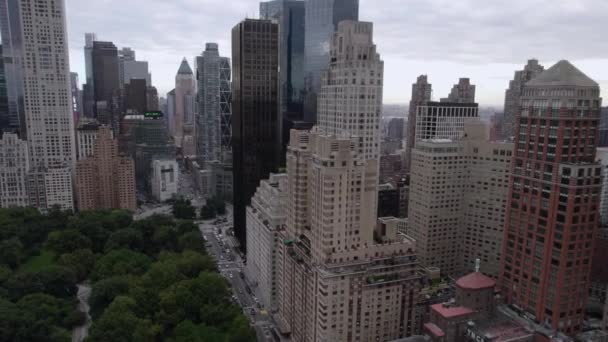 Aerial View Central Park West Columbus Circle Cloudy Midtown Nyc — Stockvideo