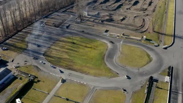 加拿大不列颠哥伦比亚省 任务中的汽车赛马场公园 空中飞行 — 图库视频影像