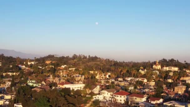 Beautiful Golden Hour Drone Shot Neighborhood Los Angeles California Showing — 비디오