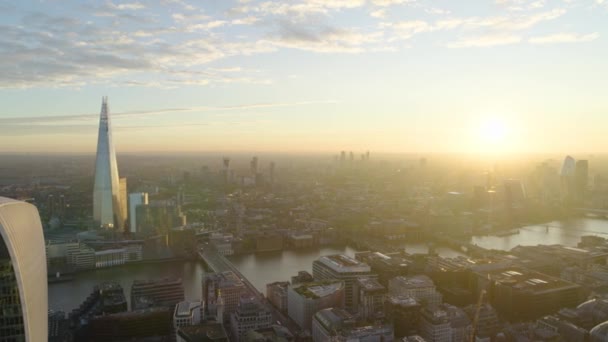 Coucher Soleil Aérien Établissant Prise Vue Centre Londres Avec Talkie — Video