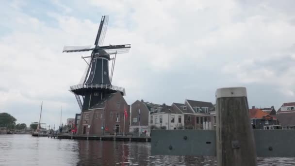 Windmill City Center — Stock Video